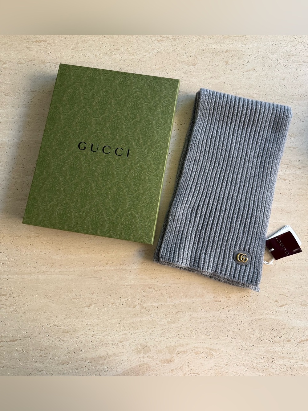 NWT Gucci Grey GG Logo Wool-Cashmere Rectangular Scarf Unisex